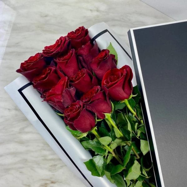 DOZEN LONG STEM ROSES IN SIGNATURE BLACK BOX